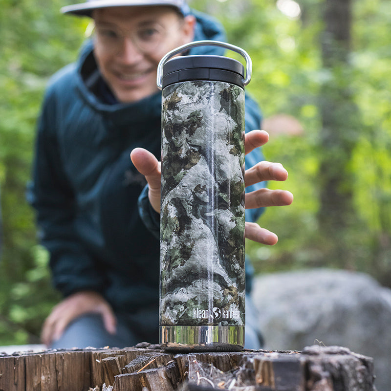 20oz-tkwide-with-twist-cap-mossy-oak-u5 20oz_bottle_twist_mossyoak_terragila_closeup_square.jpg