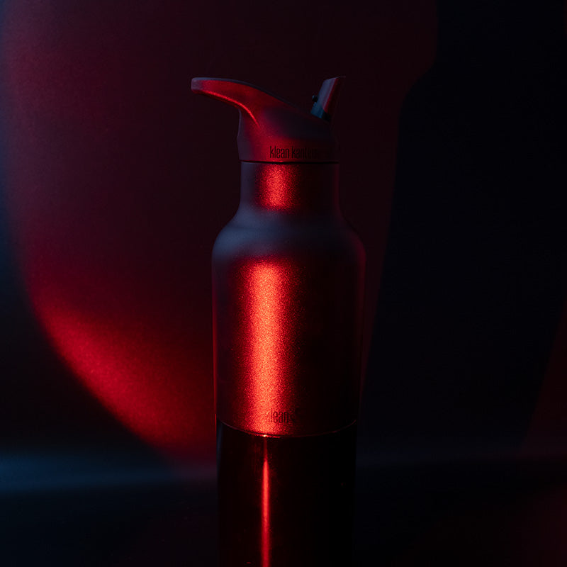 20oz-rise-classic-may-the-4th-t8 20oz_rise_classic_may_the_fourth_starwars_black_bottle_redglow_square.jpg