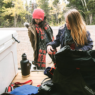 64oz-classic-with-loop-cap-q4 64oz_insulated_classic_backpackers_tailgate_square.jpg