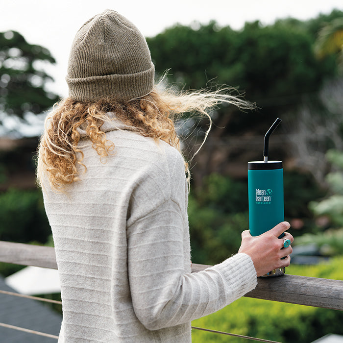 tkwide-straw-cap-d2 K20TKWPCC-EB-20pz-bottle-straw-cap_lifestyle.jpg