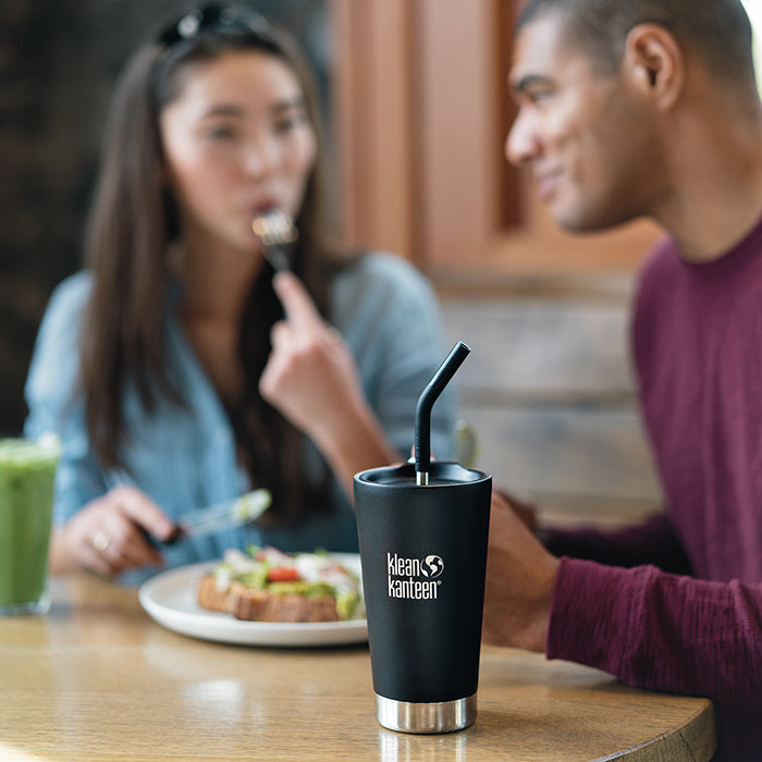 straw-2-pack-with-brush-black-q8 coffee-tumbler-metal_straw_lifestyle.jpg