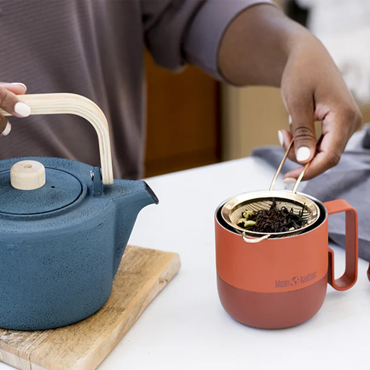 14oz-rise-mug-sale-g5 coffee_tea_seep_rise_mug_square.jpg