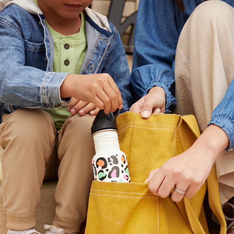 12oz-kid-s-classic-with-flip-seal-sport-cap-v0 kid_sport_flip_seal_12oz_bag_pull_square.jpg