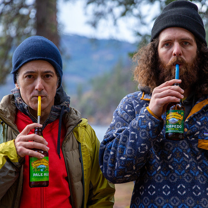 straw-4-pack-z7 recycled_steel_straws_beers_dudes_lifestyle.jpg