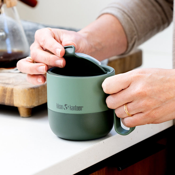 flip-lid-a5 rise_flip_lid_large_coffee_mug.jpg