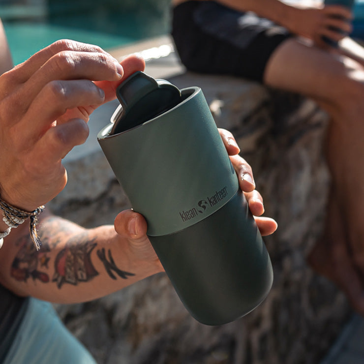flip-lid-a5 rise_flip_lid_small_tumbler_open.jpg