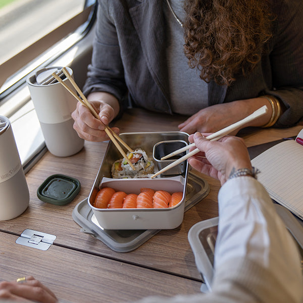 55oz-rise-food-box-big-meal-f3 rise_food_lunch_box_big_meal_tofu_sushi_share_square.jpg