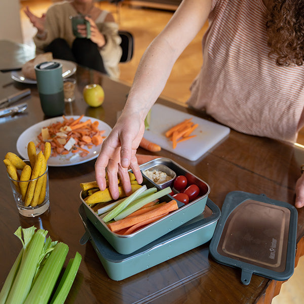55oz-rise-food-box-big-meal-f3 rise_food_lunch_box_big_meal_veggie_dividers_square.jpg